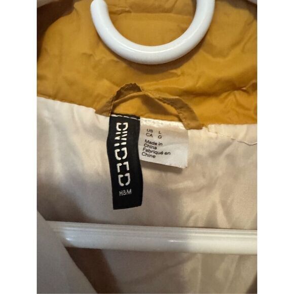 H&M women’s retro style windbreaker size large - Picture 2 of 3